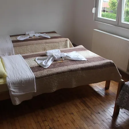 게스트하우스 Ramonda 4*